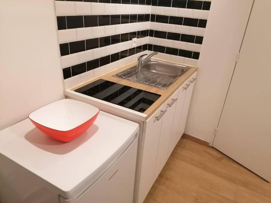 Ferienwohnung Superbe Logement Drancy Exterior foto