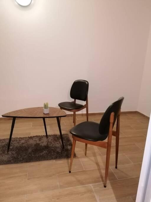 Ferienwohnung Superbe Logement Drancy Exterior foto