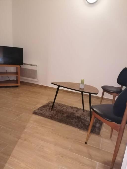 Ferienwohnung Superbe Logement Drancy Exterior foto