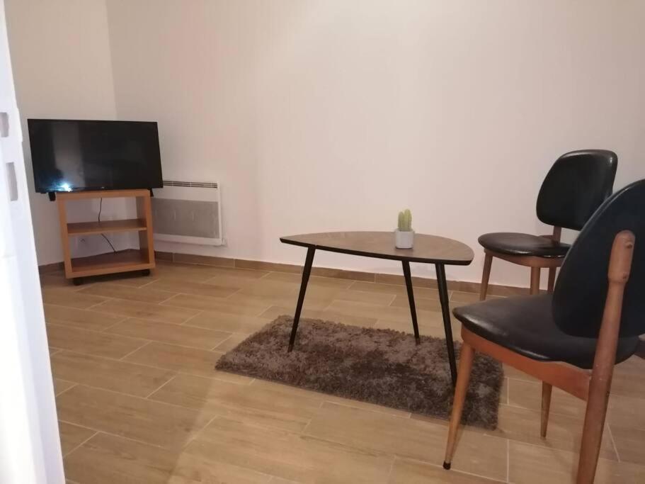 Ferienwohnung Superbe Logement Drancy Exterior foto